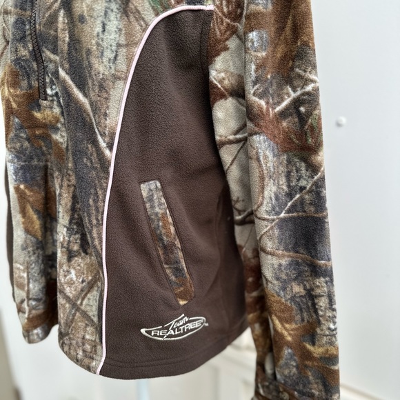 Women's Realtree Quarterzip - Picture 4 of 5